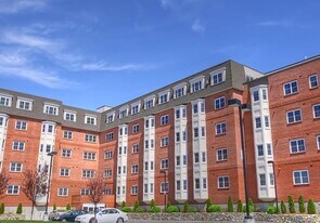 120 Wyllis Ave in Everett, MA - Building Photo