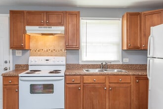 King George Townhomes in Fayetteville, NC - Foto de edificio - Interior Photo