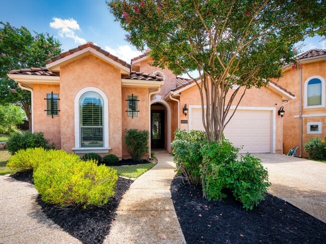 16026 Huebner Bluff in San Antonio, TX - Building Photo - Building Photo