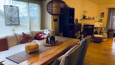 60 Park Ave in Asheville, NC - Foto de edificio - Building Photo