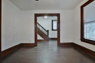 1611 Summit St in Columbus, OH - Building Photo - Building Photo