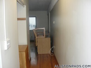 1110 Commonwealth Ave in Boston, MA - Building Photo - Building Photo