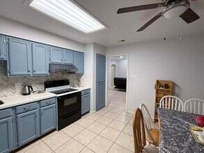 1709 Kingwood Dr in Laredo, TX - Building Photo - Building Photo