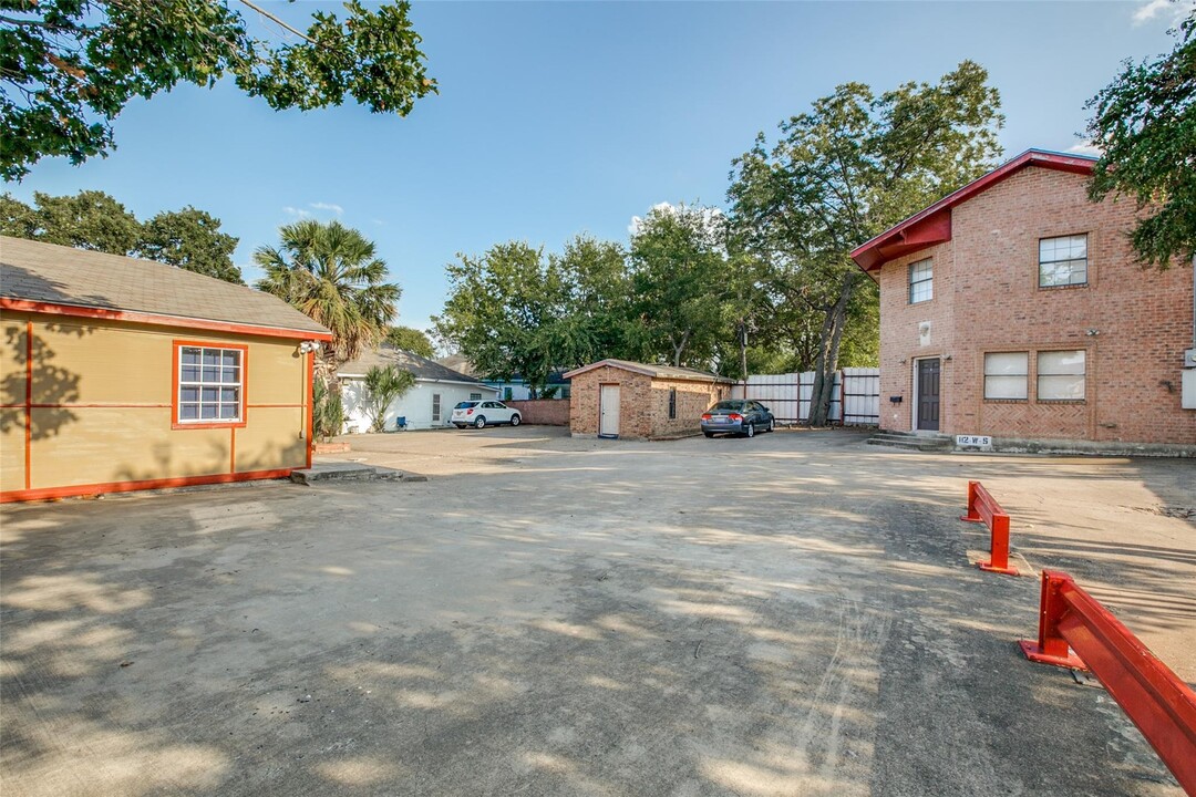 917-919 N Beckley Ave in Dallas, TX - Building Photo