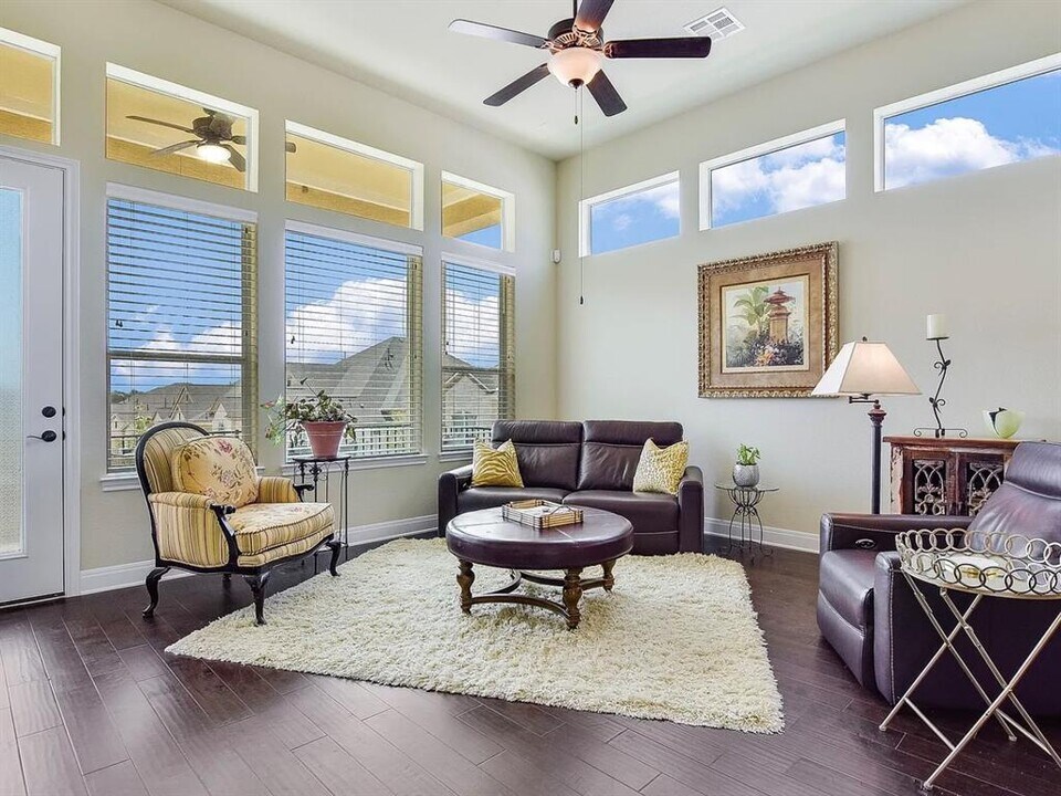 106 Evolutions Path in Lakeway, TX - Building Photo