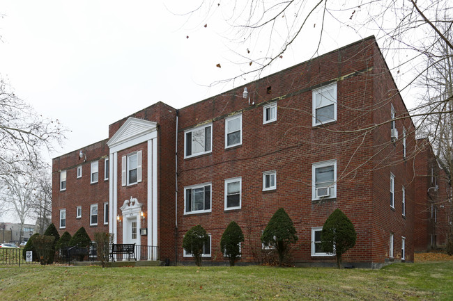 5636 Forbes Ave in Pittsburgh, PA - Foto de edificio - Building Photo