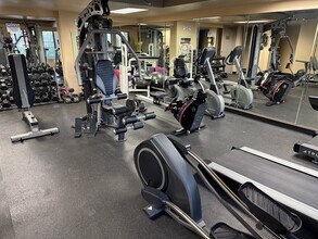 8160 Manitoba St, Unit 203 in Playa Del Rey, CA - Building Photo - Building Photo