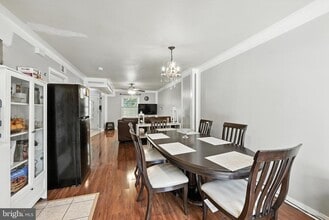 14727 Bentley Square in Centreville, VA - Building Photo - Building Photo