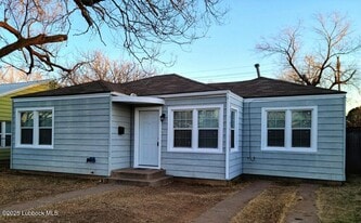 2207 21st St in Lubbock, TX - Building Photo