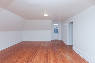 1134 Westover Ave, Unit 1134 Westover #4 in Norfolk, VA - Building Photo - Building Photo