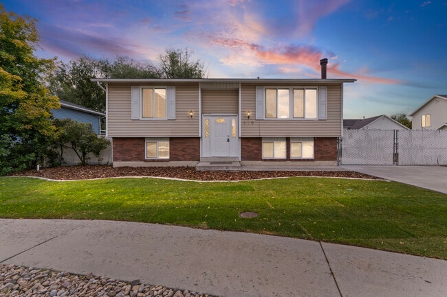 property at 470 75 W