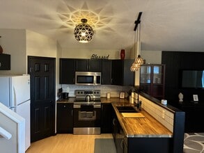 9318-9130 AvenueUpper in Grande Prairie, AB - Building Photo - Building Photo