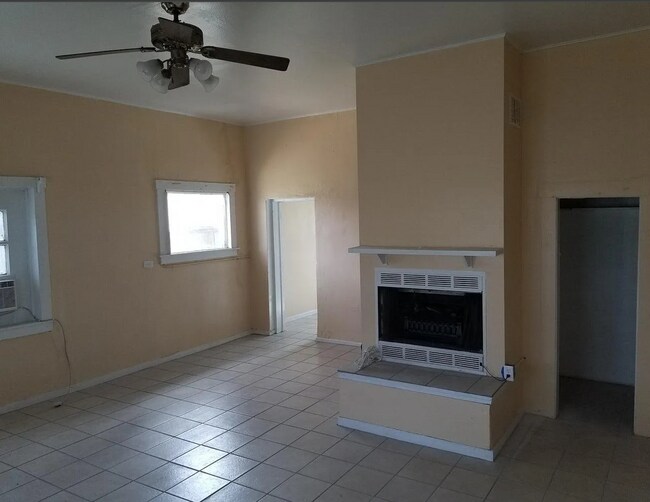 7600 Franklin Dr in El Paso, TX - Building Photo - Building Photo