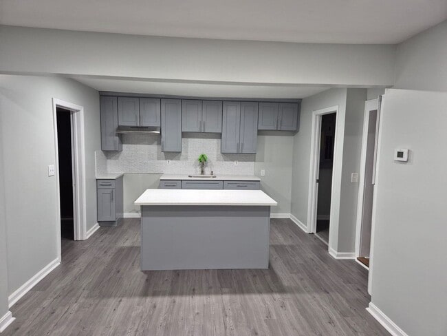 126 Perkins Ave in Waterbury, CT - Building Photo - Building Photo