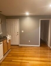 36 Fowler St, Unit 1st Floor in Westfield, MA - Building Photo - Building Photo