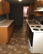 1102 5th Ave SE in Watertown, SD - Building Photo - Building Photo