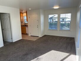 Bloomfield Apartments in Concord, CA - Building Photo