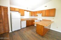 137 Windsor Ct photo'