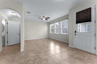 3733 Brighton Park Cir in Belle Isle, FL - Building Photo - Building Photo