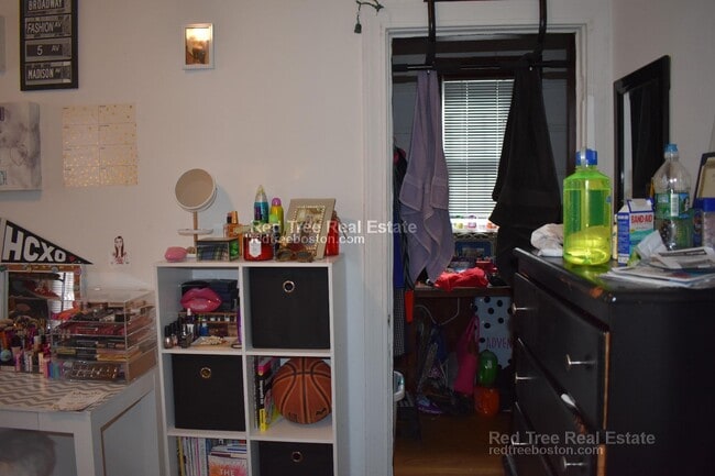 530 Cambridge St, Unit 1 in Boston, MA - Building Photo - Building Photo