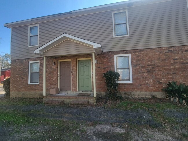 property at 152 Chalet North CT