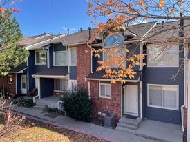 2436 W 82nd Pl, Unit F in Westminster, CO - Building Photo