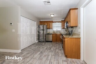 521 SW Comet Terrace in Port St. Lucie, FL - Building Photo - Building Photo