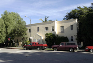 398 Loma Dr Apartments