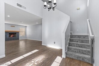 9300 Valencia Canyon Dr in Las Vegas, NV - Building Photo - Building Photo