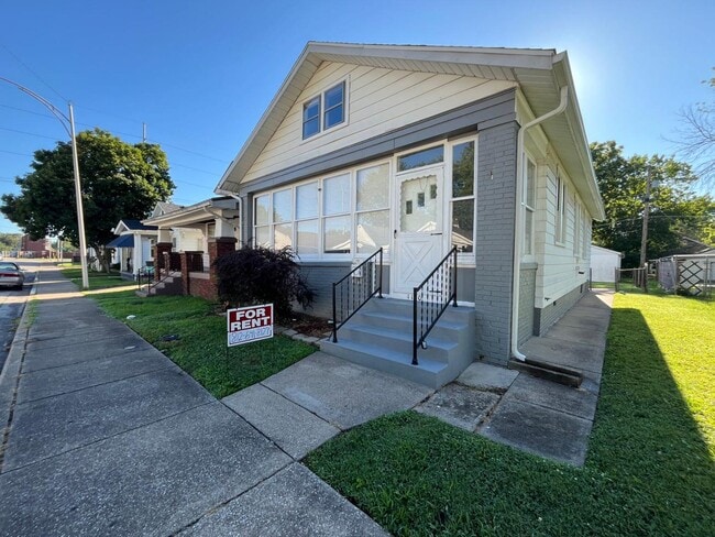 1110 S Harlan Ave in Evansville, IN - Building Photo - Building Photo