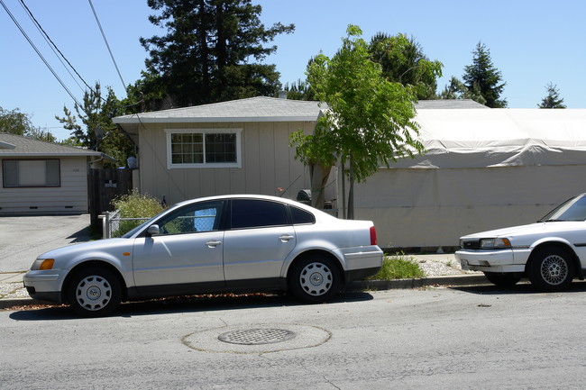 1022-1024 Jones Ct in Redwood City, CA - Building Photo - Building Photo