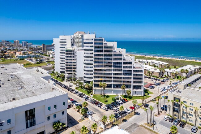 Sunchase IV Condominiums in South Padre Island, TX - Building Photo - Building Photo