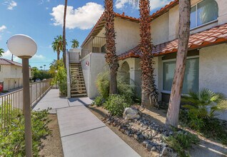 1830 N Mira Loma Way in Palm Springs, CA - Building Photo - Building Photo