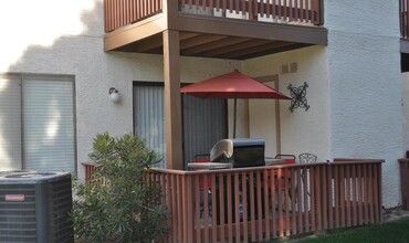 43376 Cook St, Unit 69 in Palm Desert, CA - Building Photo - Building Photo
