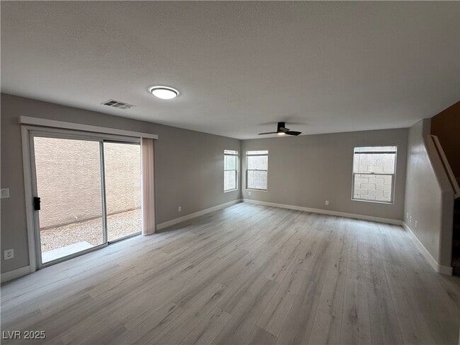 8875 First Lady Ave in Las Vegas, NV - Building Photo - Building Photo