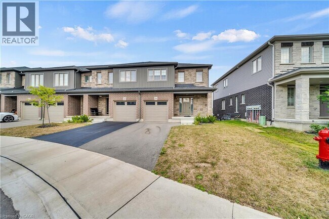 34 West Ml St in North Dumfries, ON - Building Photo - Building Photo