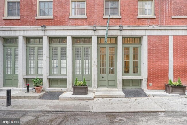 property at 6 Strawberry St