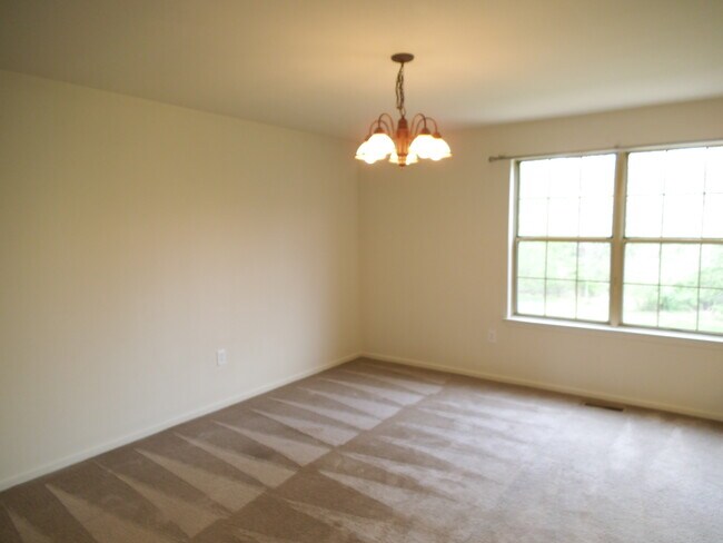 322 Kent Ln in Perkasie, PA - Building Photo - Building Photo