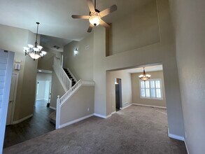 7627 Halleys Dr in Littleton, CO - Foto de edificio - Building Photo