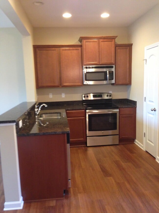 2208 Sunny Cove Dr in Raleigh, NC - Building Photo - Building Photo