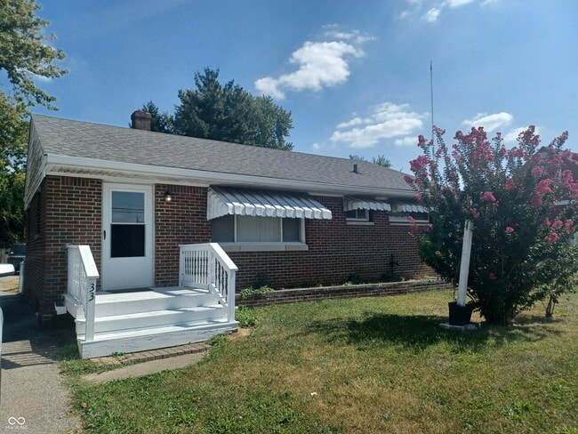 property at 33 S Post Rd