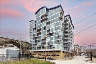 1237 Washington Ave in Cleveland, OH - Building Photo