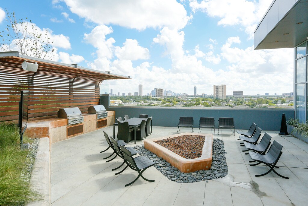 2929 Weslayan Apartments in Houston, TX