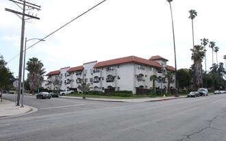 16808 Sherman Way in Van Nuys, CA - Building Photo