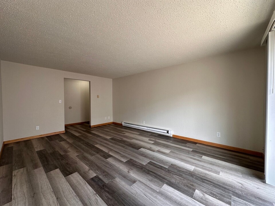 2096 Imperial Ln in Green Bay, WI - Foto de edificio