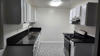 917 Springfield St, Unit Apt. A in Upland, CA - Building Photo
