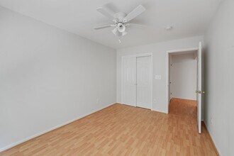 20 Jennifer Dr in East Hanover, NJ - Building Photo - Building Photo