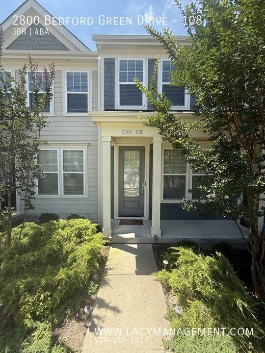 2800 Bedford Green Dr in Raleigh, NC - Building Photo