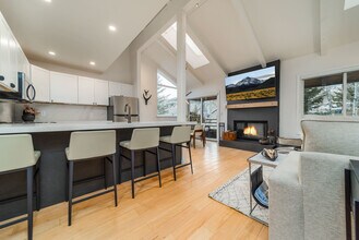35 Lower Woodbridge Rd in Snowmass Village, CO - Building Photo - Building Photo