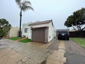 1804 Meade Ave in San Diego, CA - Building Photo - Building Photo